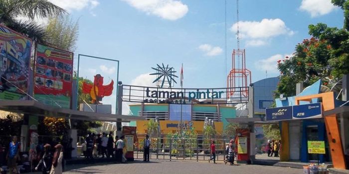 Museum Angkut Malang - Review, Lokasi dan Harga Tiket 2025