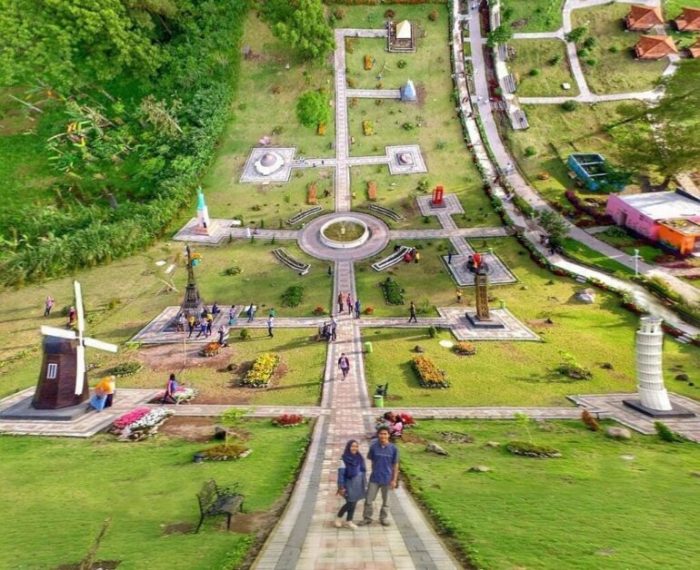 Biaya parkir Merapi Museum