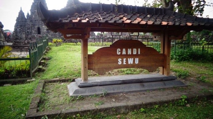 Candi sewu adalah