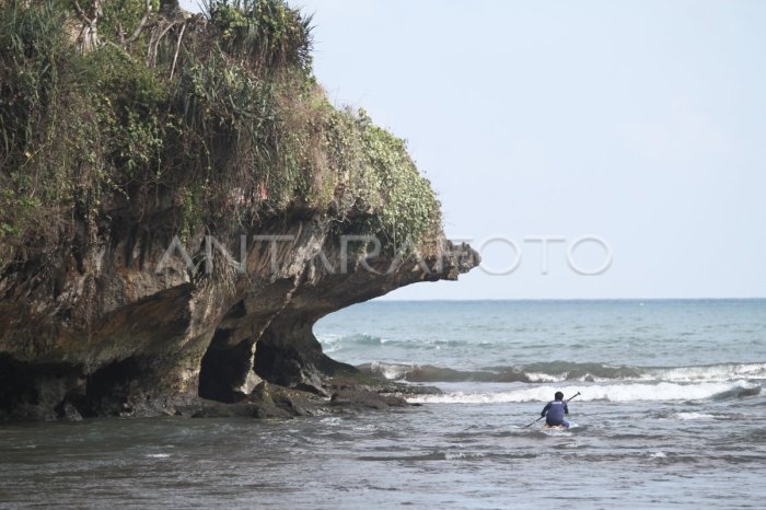 Harga Tiket Masuk, Cara Pergi Ke Pantai Baron - Liburmulu.com