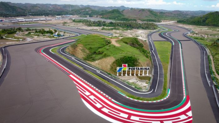 Grandstand mandalika b